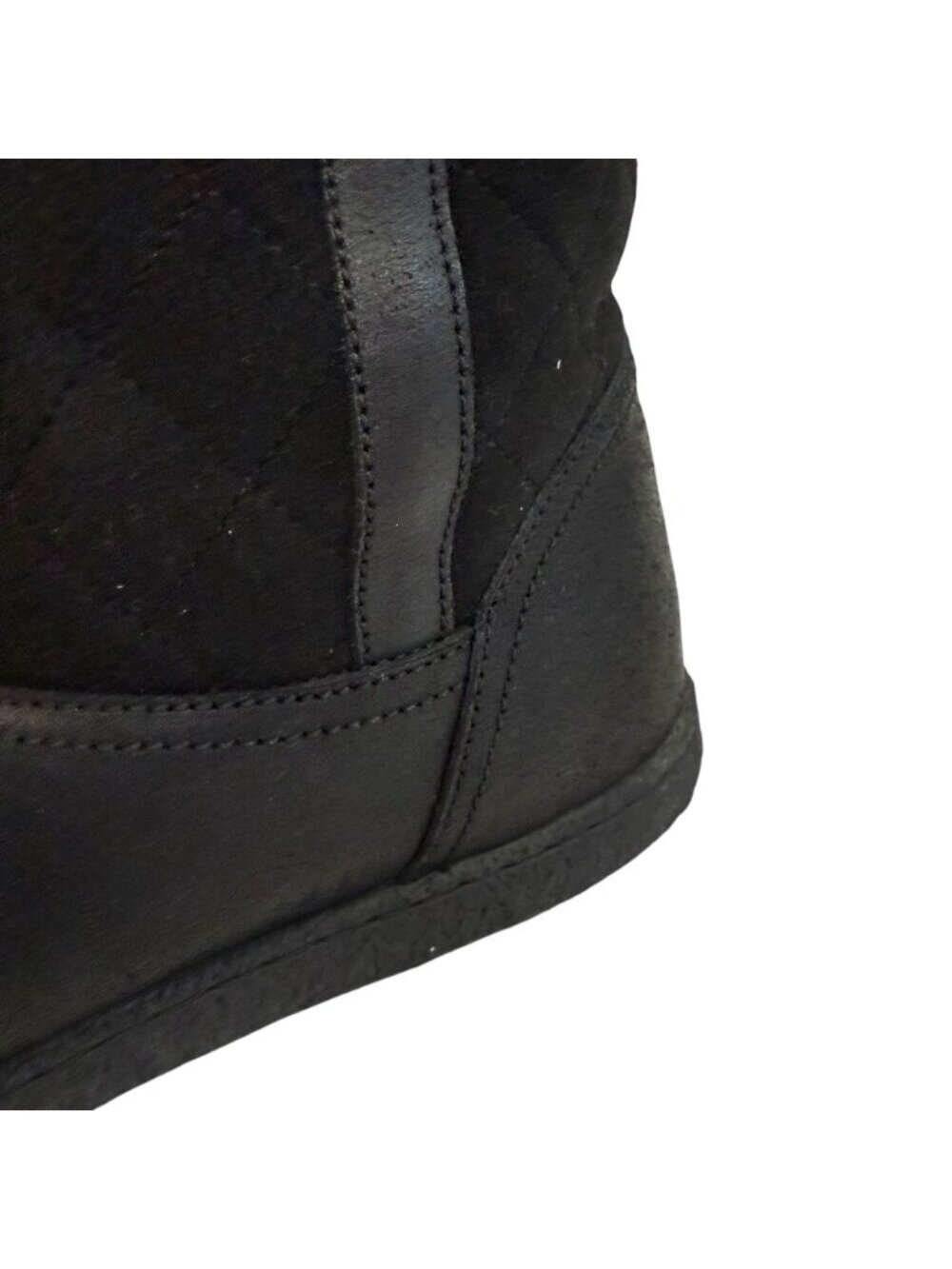 Chanel Quilted Boots Black - Picture 6 of 8